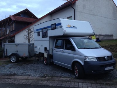 Doka T5 4 Motion TDI mit Nordstar 9L und Anhänger