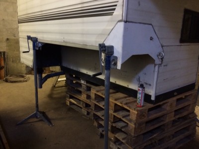 a6.jpg (132.33 KiB) 29700 mal betrachtet Hier die Stützen.